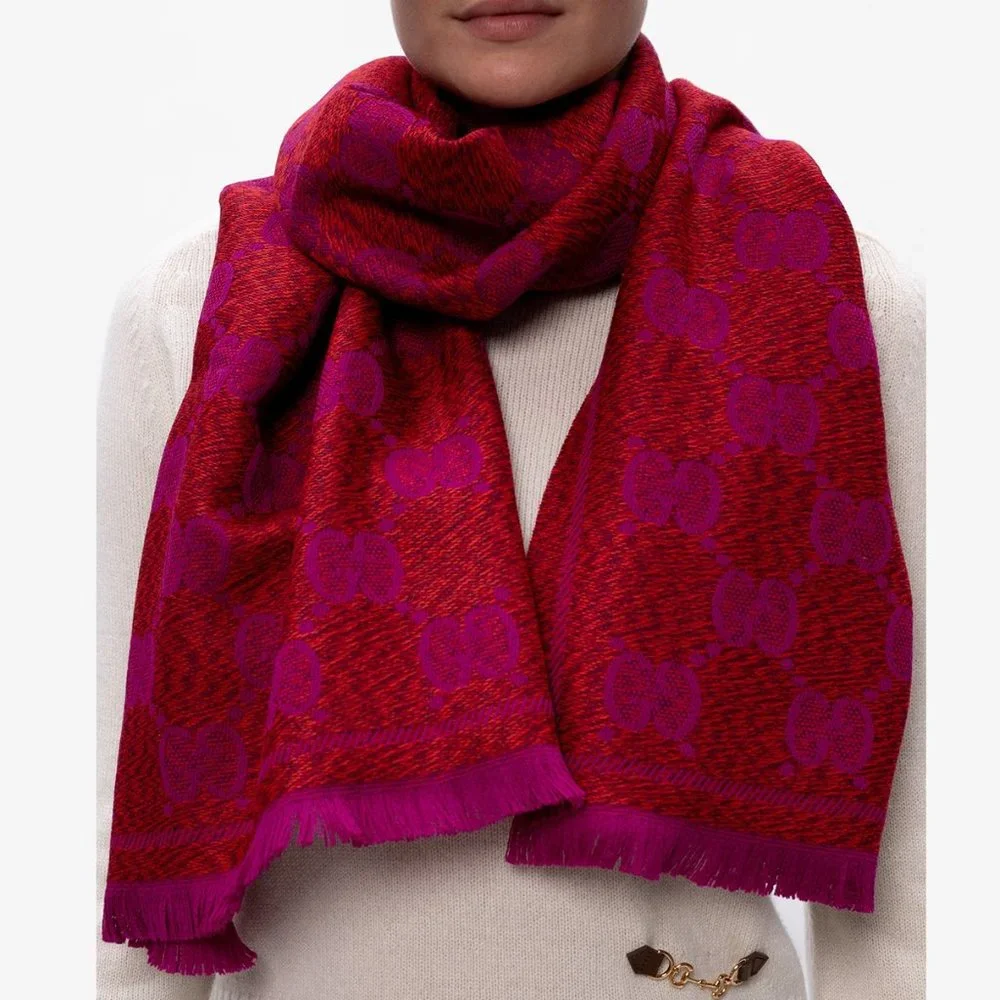 NEW GUCCI GG Jacquard Wool Scarf in Red And Pink $590 Authentic